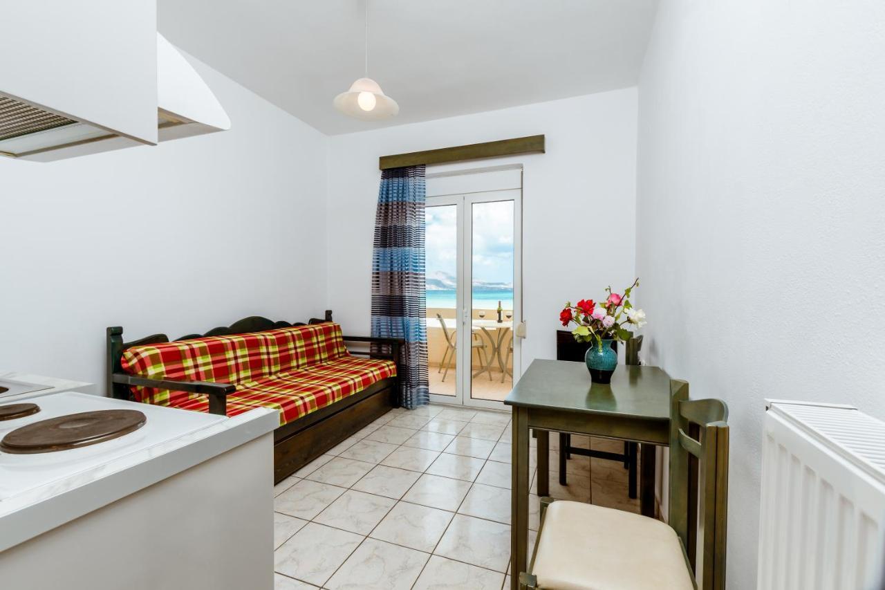 Asterina Seaside Apartments Kalýves Eksteriør bilde